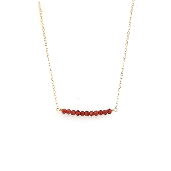 Garnet Gembar in Gold